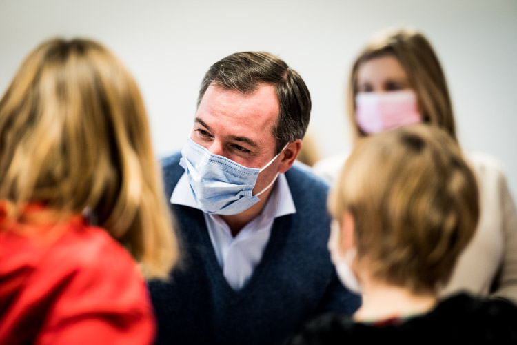Le Prince Guillaume et la Princesse Stéphanie ont célébré la Saint(01)