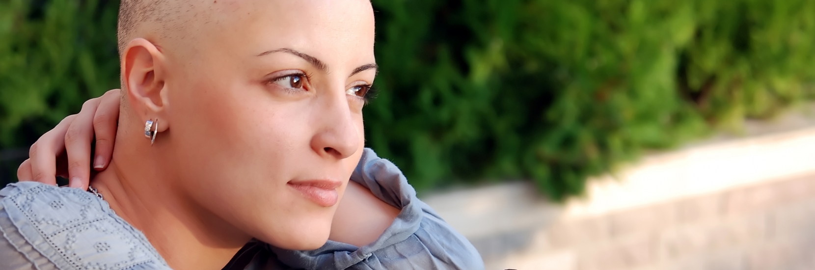 Comment puis-je améliorer mon image corporelle ? Couleurs, maquillage et style