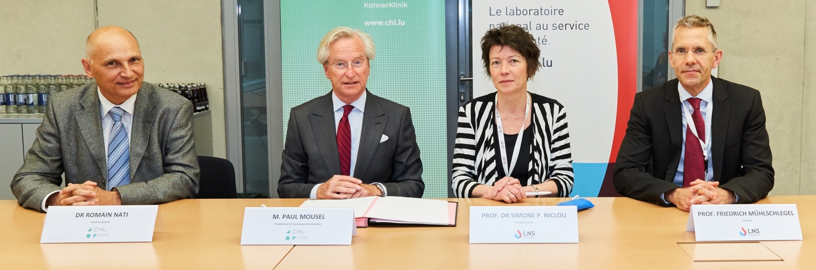 Signature de la convention de télépathologie  entre le LNS et le CHL